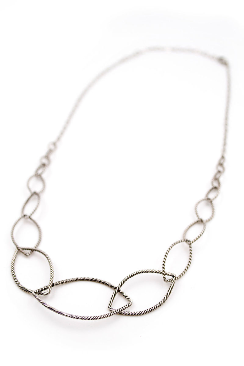 AprilMade-Graduated-Leaf-Chain