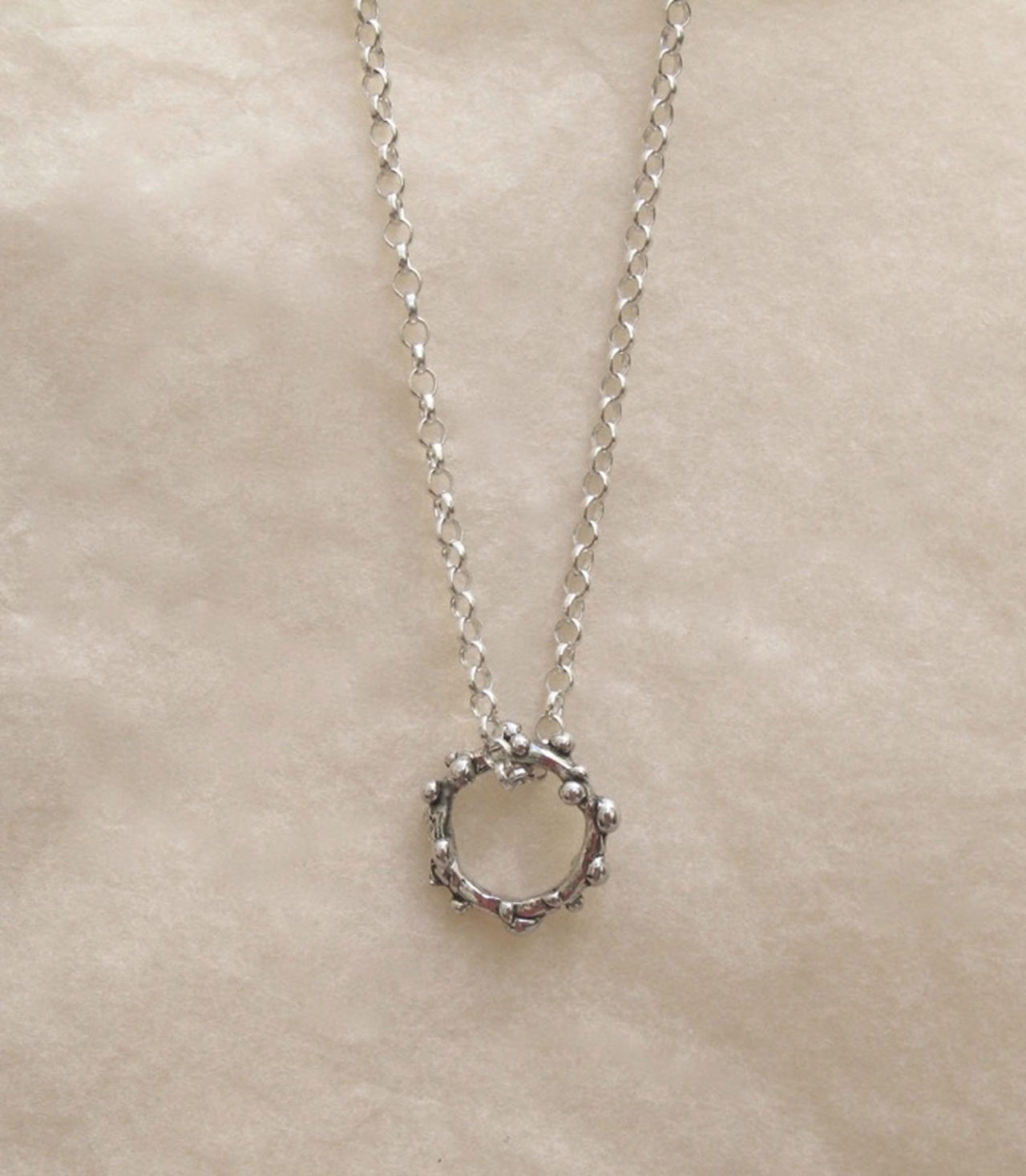 Lisa-Medoff-Designs-Ring-Chain-Necklace